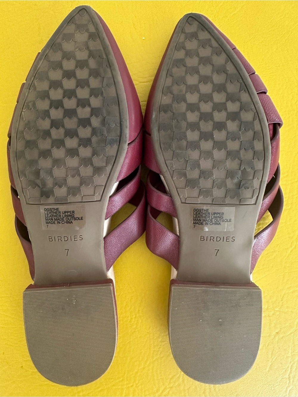 Birdies Woven Pointed Mule in Berry Red - Picture 5 of 6